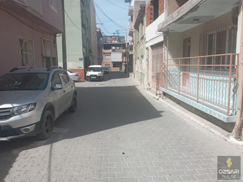 ALTINDAĞDA RESMİ İKİ KAT İMARLI SATILIK BİNA