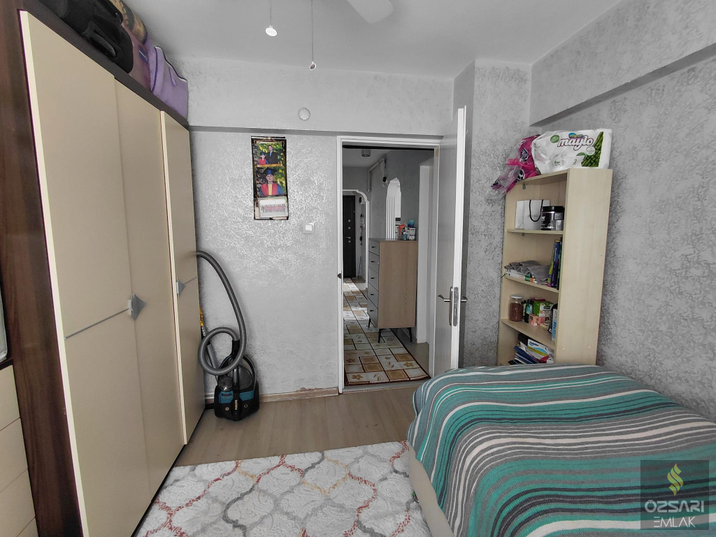 BORNOVA EVKA4 FULL YAPILI GÜNEYCEPHE 2+1 SATILIK DAİRE