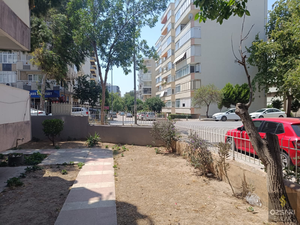 BORNOVA FATİH SULTAN MEHMET CADDESİNDE FULL YAPILI SATILIK DAİRE