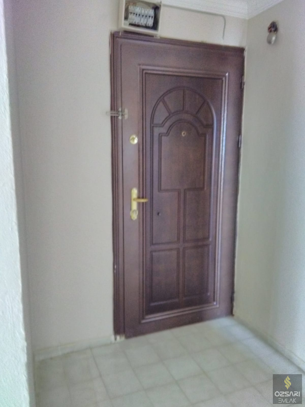 BORNOVA EVKA 4 3+1 DOĞALGAZLI KİRALIK DAİRE