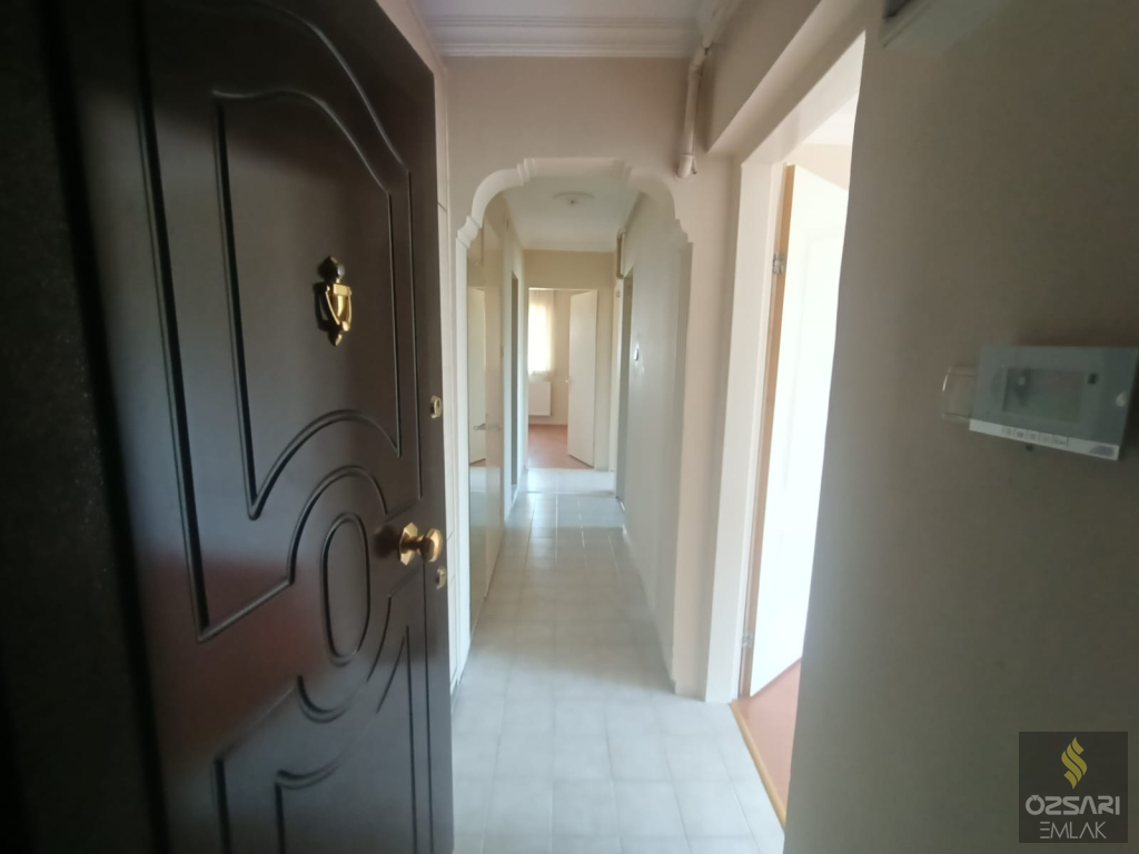 BORNOVA EVKA4 2+1 KAPALI MUTFAK YAPILI SATILIK DAİRE
