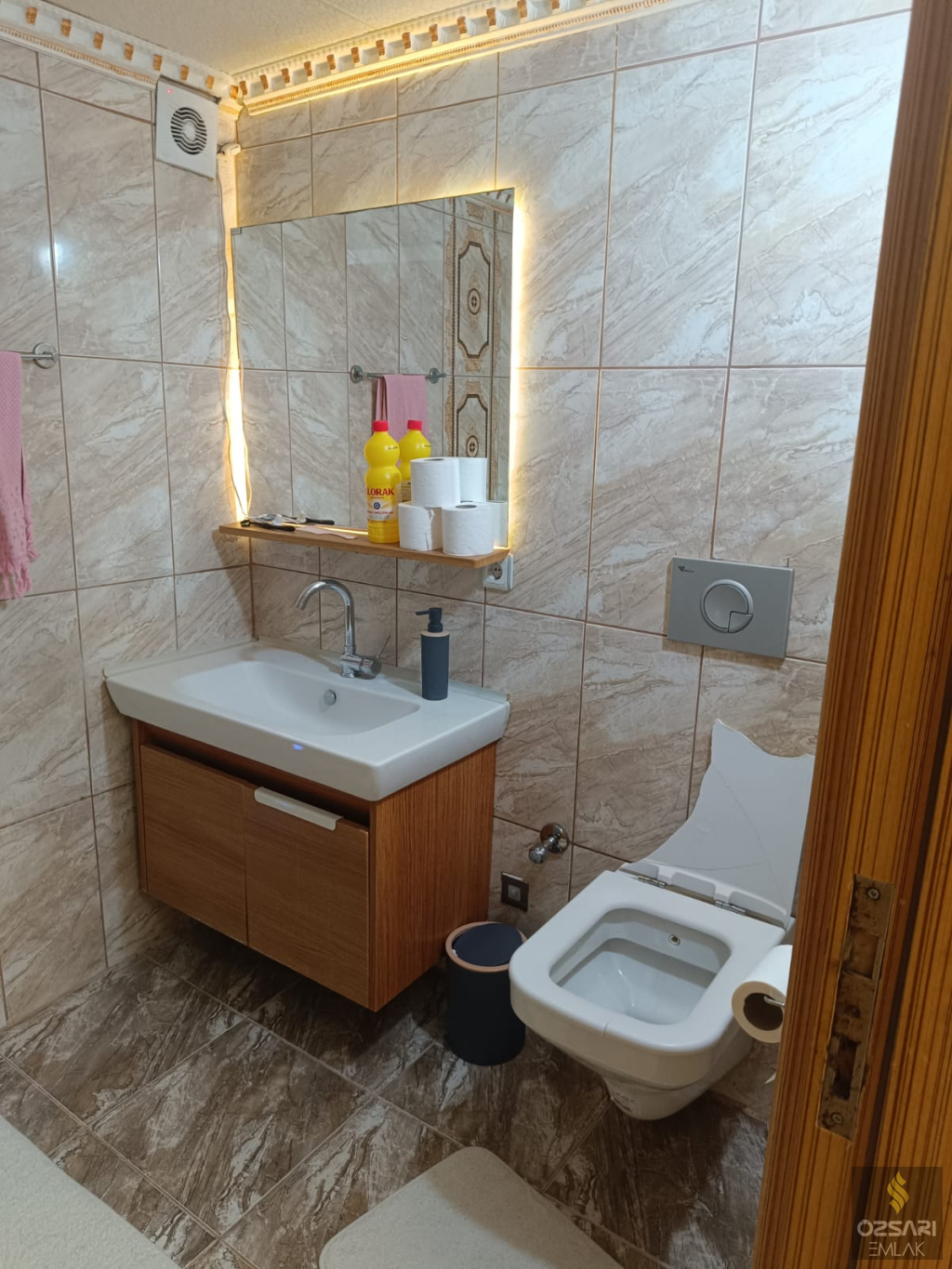 BORNOVA FATİH SULTAN MEHMET CADDESİNDE FULL YAPILI SATILIK DAİRE