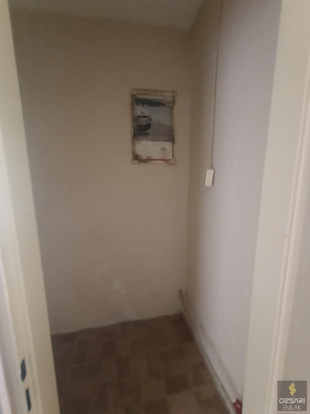 BORNOVA EVKA4 2+1 KAPALI MUTFAK YAPILI SATILIK DAİRE