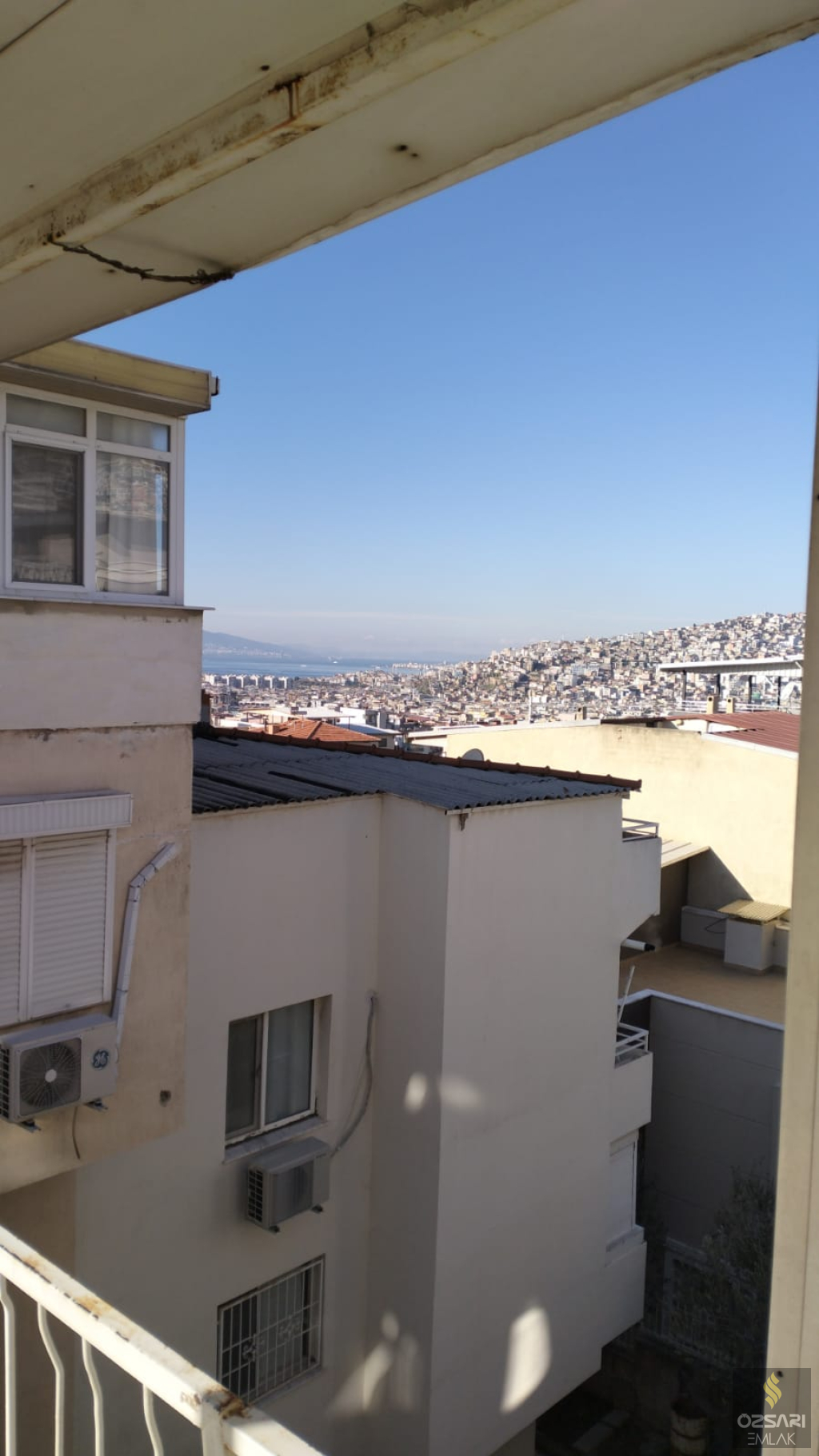 BORNOVA ATATÜRK MAH. 3+1 KİRALIK DAİRE