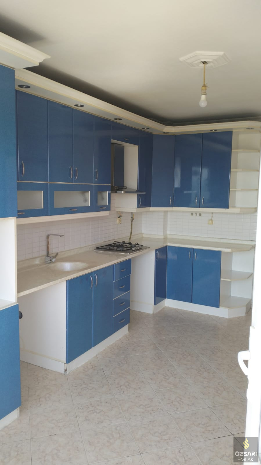 Bornova Atatürk mah. 4+1 kiralık içi yapılı manzaralı Dubleks Daire