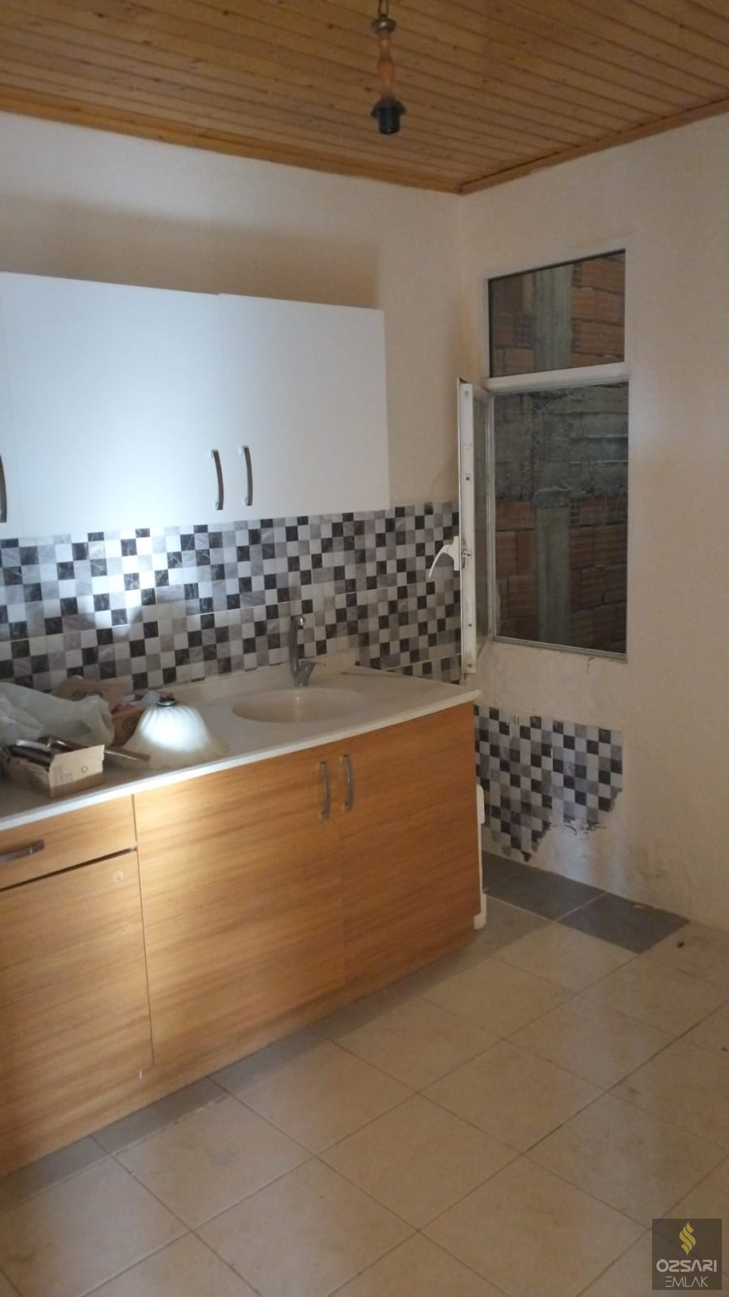 BORNOVA ATATÜRK MAH. 3+1 KİRALIK DAİRE
