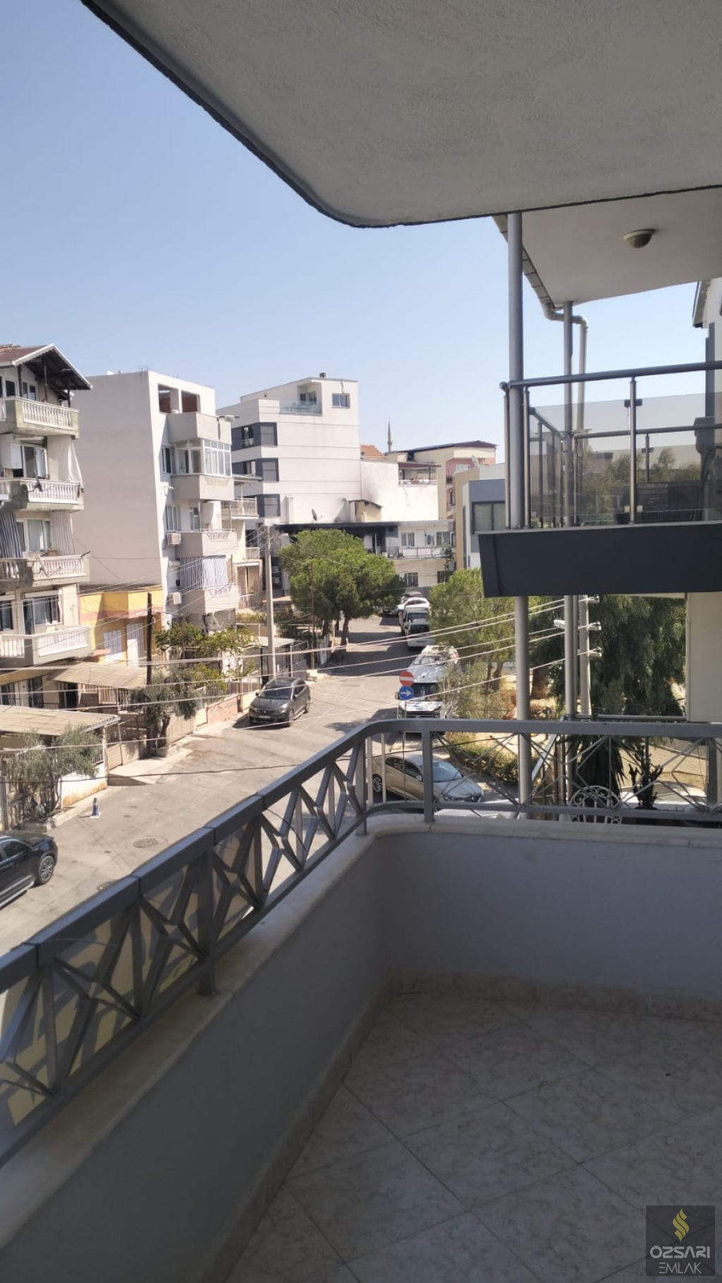 Bornova Atatürk mah. 4+1 kiralık içi yapılı manzaralı Dubleks Daire