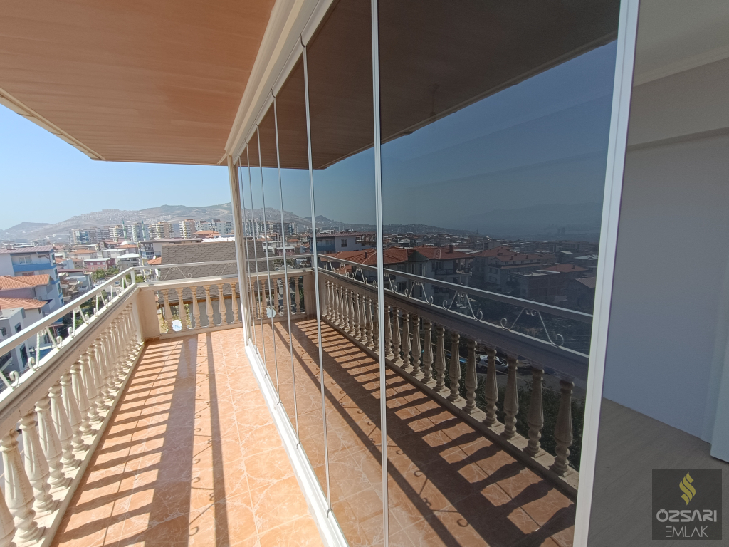 BORNOVA İNÖNÜ MAHALLESİNDE FULL YAPILI FULL DENİZ MANZARALI KİRALIK DAİRE