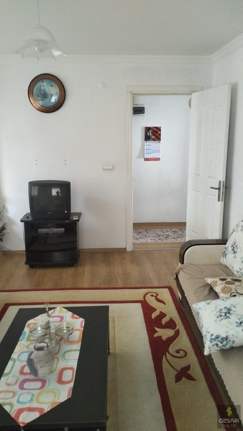 BORNOVA ATATÜRK MAH. 1+1, 100M2, EŞYALI KİRALIK DAİRE
