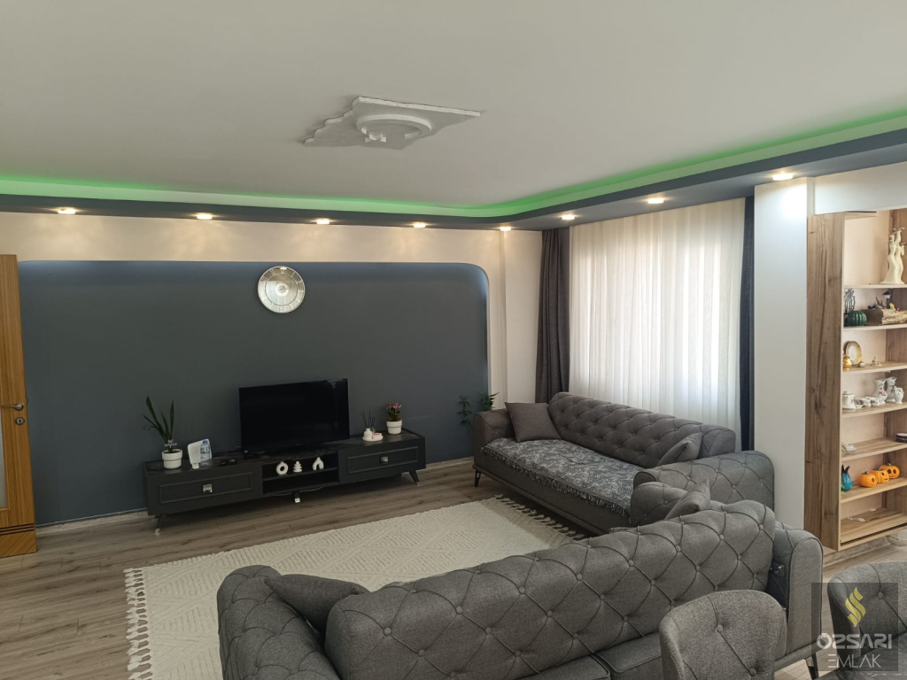 BORNOVA FATİH SULTAN MEHMET CADDESİNDE FULL YAPILI SATILIK DAİRE