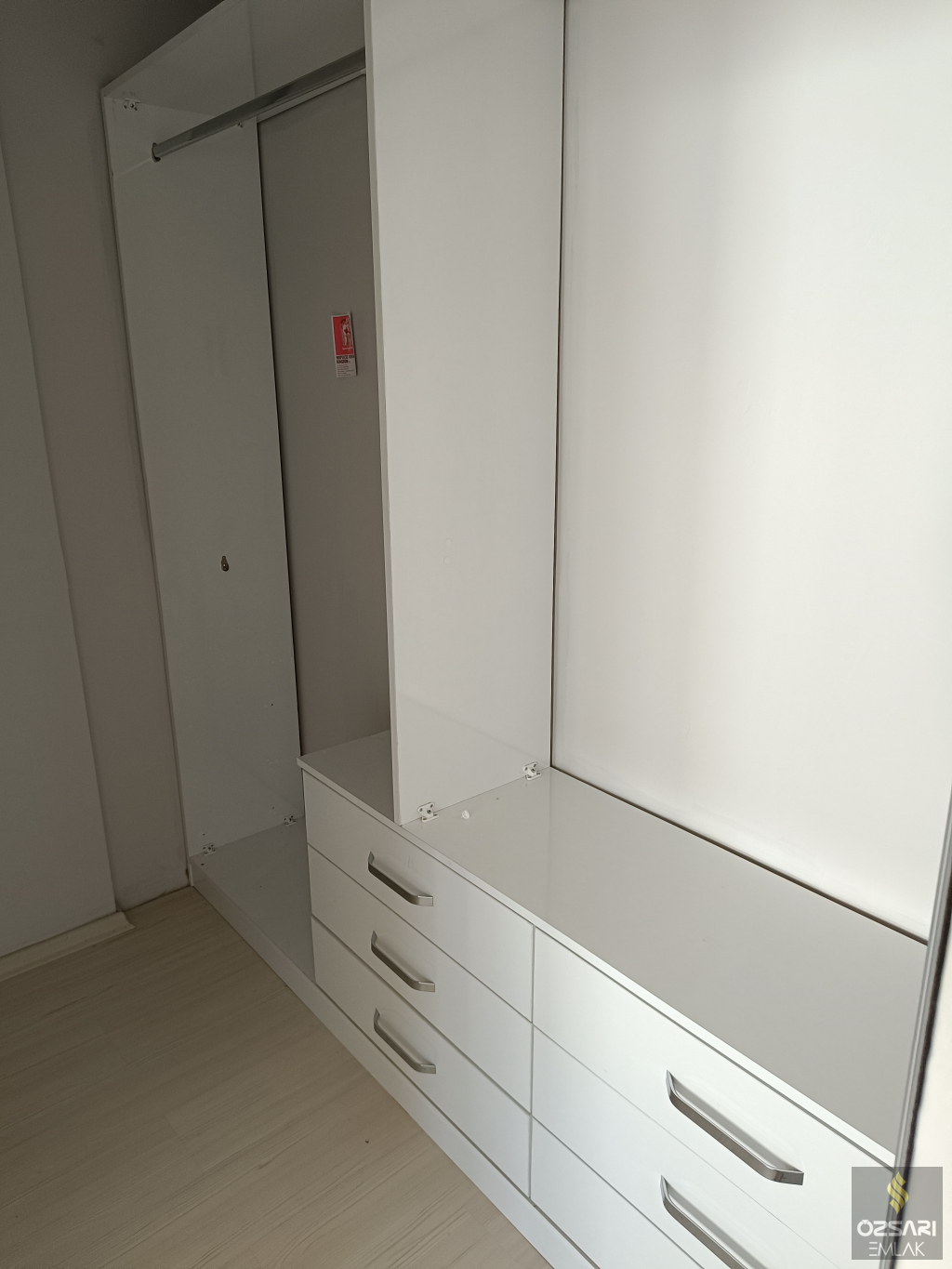BORNOVA İNÖNÜ MAHALLESİNDE FULL YAPILI FULL DENİZ MANZARALI KİRALIK DAİRE