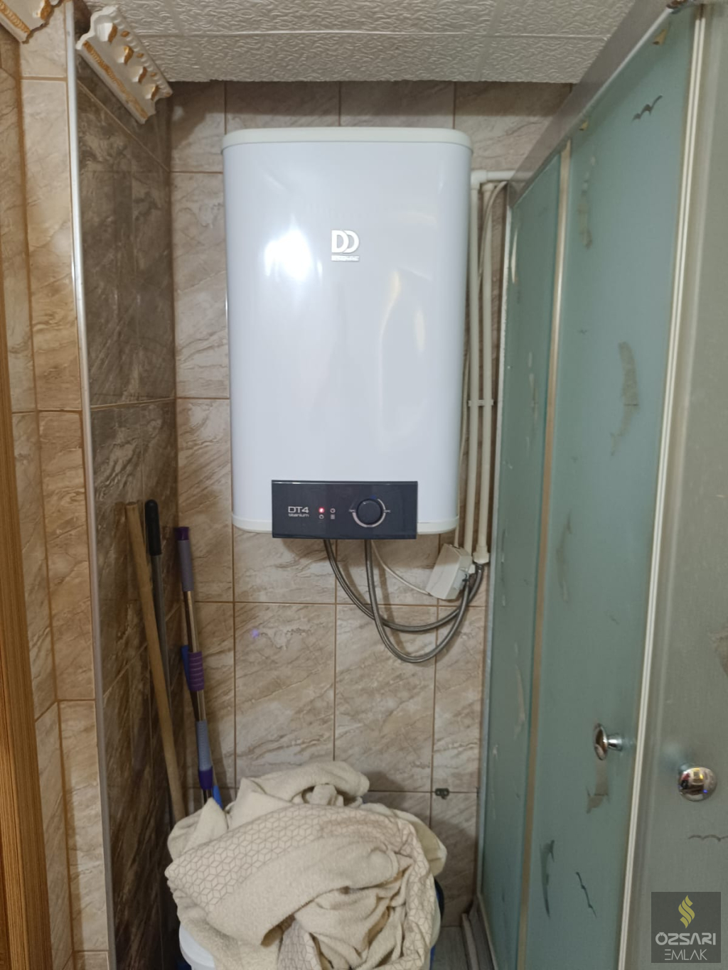 BORNOVA FATİH SULTAN MEHMET CADDESİNDE FULL YAPILI SATILIK DAİRE