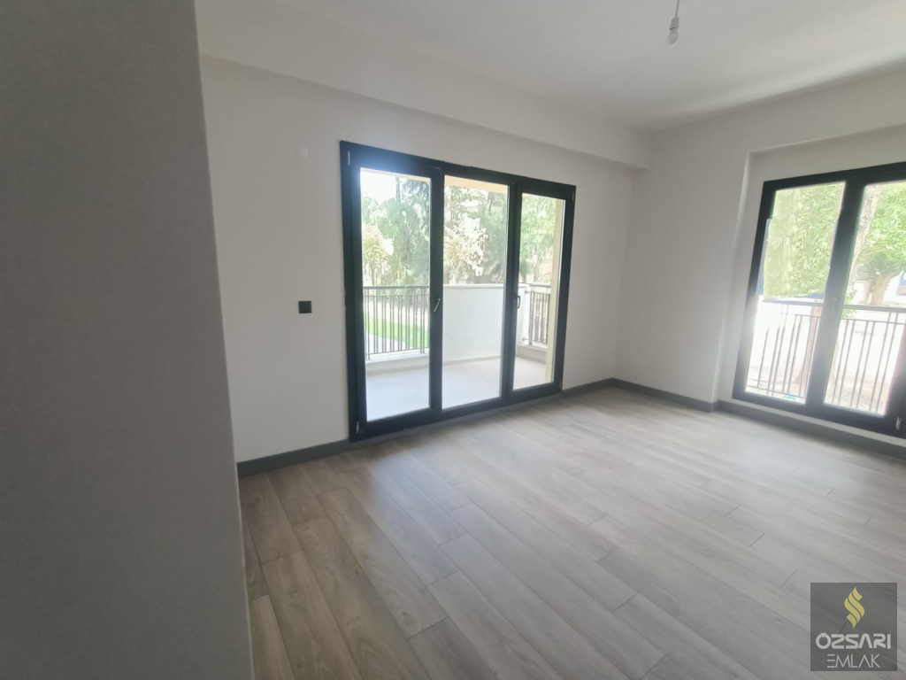 BAYRAKLI\\\'DA YÜZBAŞI HAKKI CADDESİNE YAKIN 3+1 SIFIR DAİRE