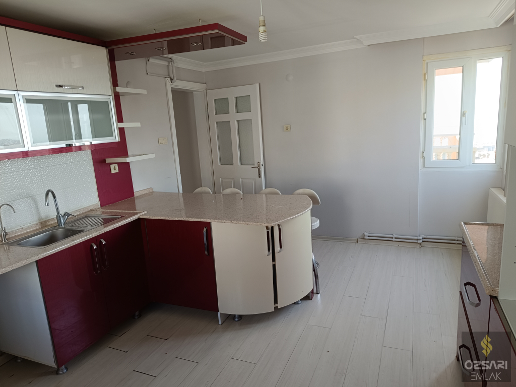 BORNOVA İNÖNÜ MAHALLESİNDE FULL YAPILI FULL DENİZ MANZARALI KİRALIK DAİRE