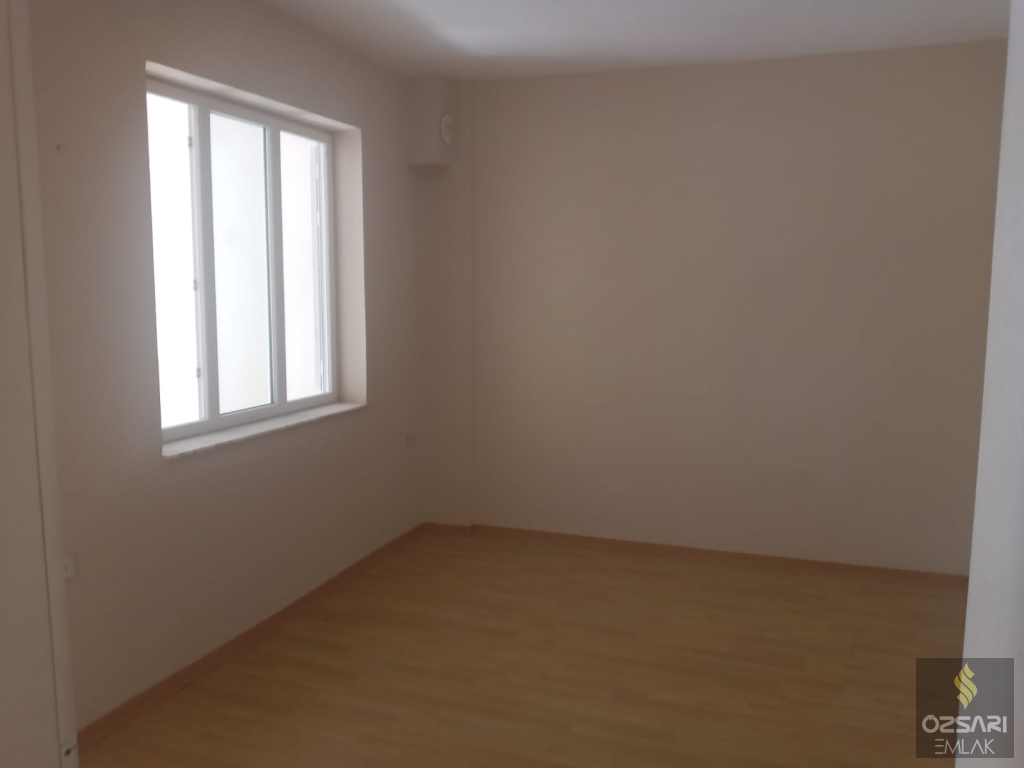 ALTINDAĞDA RESMİ İKİ KAT İMARLI SATILIK BİNA