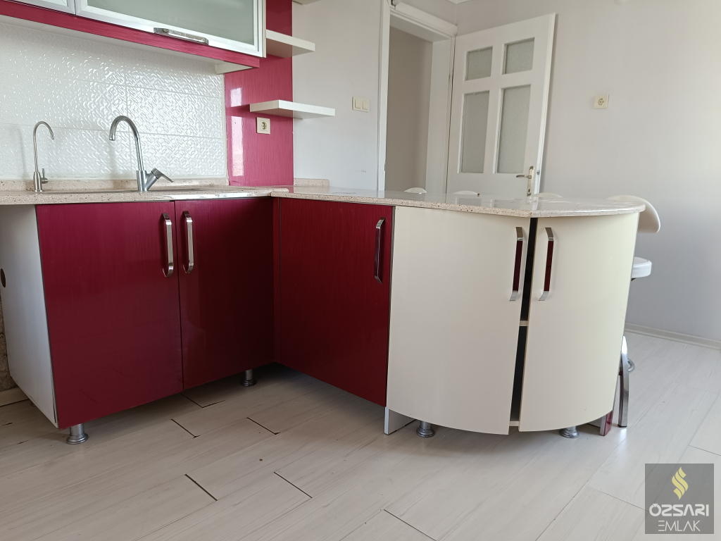 BORNOVA İNÖNÜ MAHALLESİNDE FULL YAPILI FULL DENİZ MANZARALI KİRALIK DAİRE