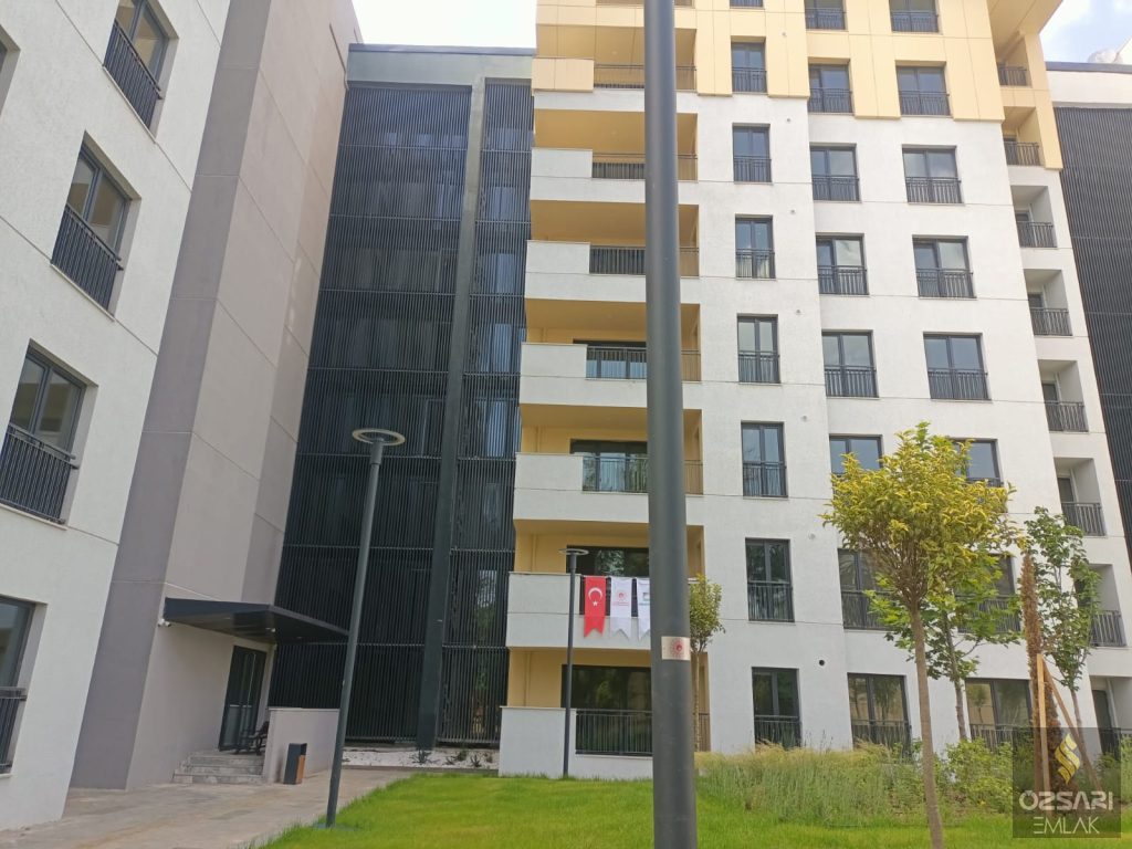 BAYRAKLI\\\'DA YÜZBAŞI HAKKI CADDESİNE YAKIN 3+1 SIFIR DAİRE