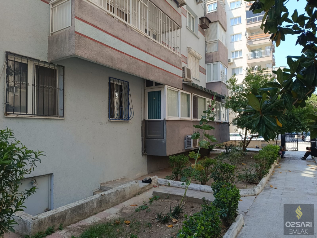 BORNOVA FATİH SULTAN MEHMET CADDESİNDE FULL YAPILI SATILIK DAİRE