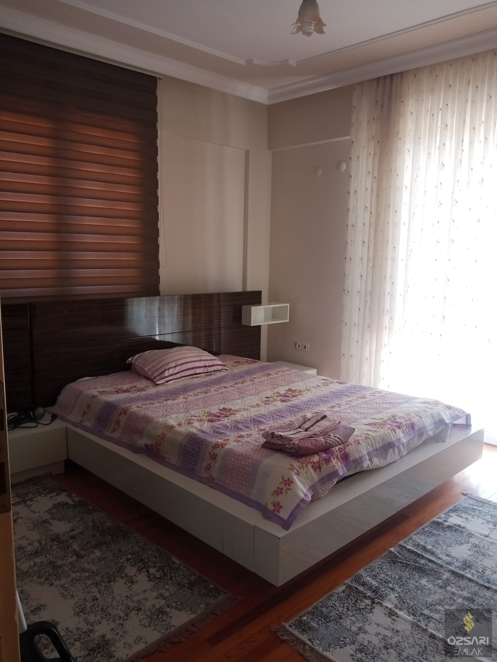 Bornova Atatürk mah. Eşyalı 2+1 kiralık Daire