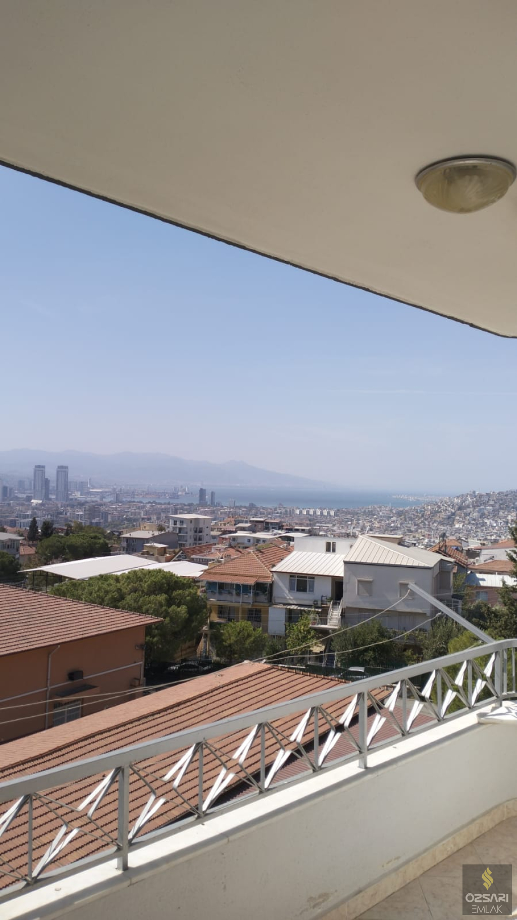 Bornova Atatürk mah. 4+1 kiralık içi yapılı manzaralı Dubleks Daire