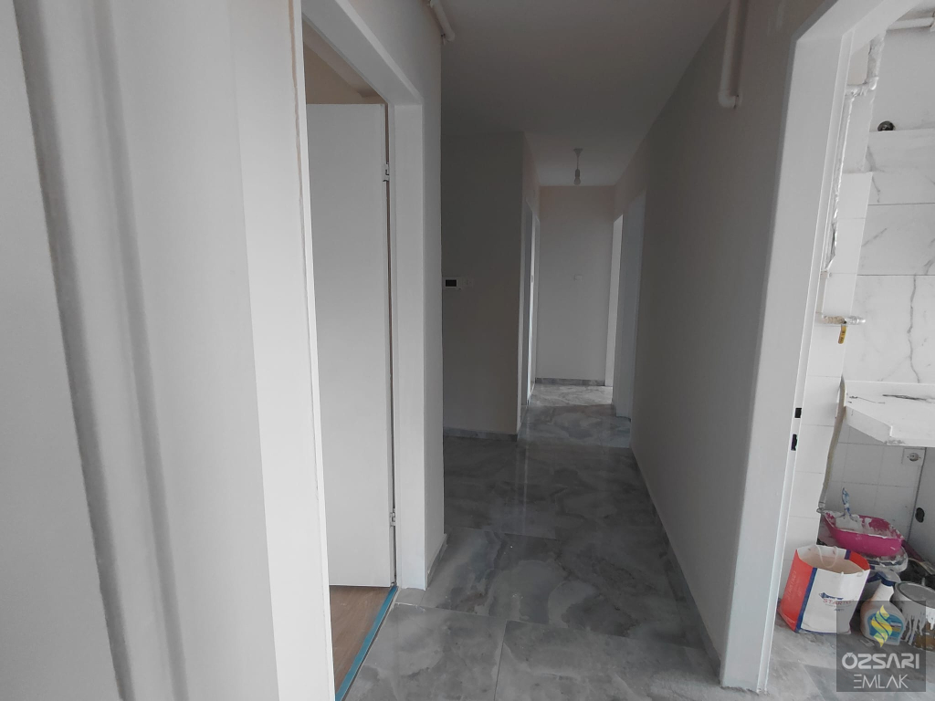 BORNOVA EVKA 4 FULL YAPILI GÜNEY CEPHE DOĞALGAZLI 3+1 KİRALIK DAİRE