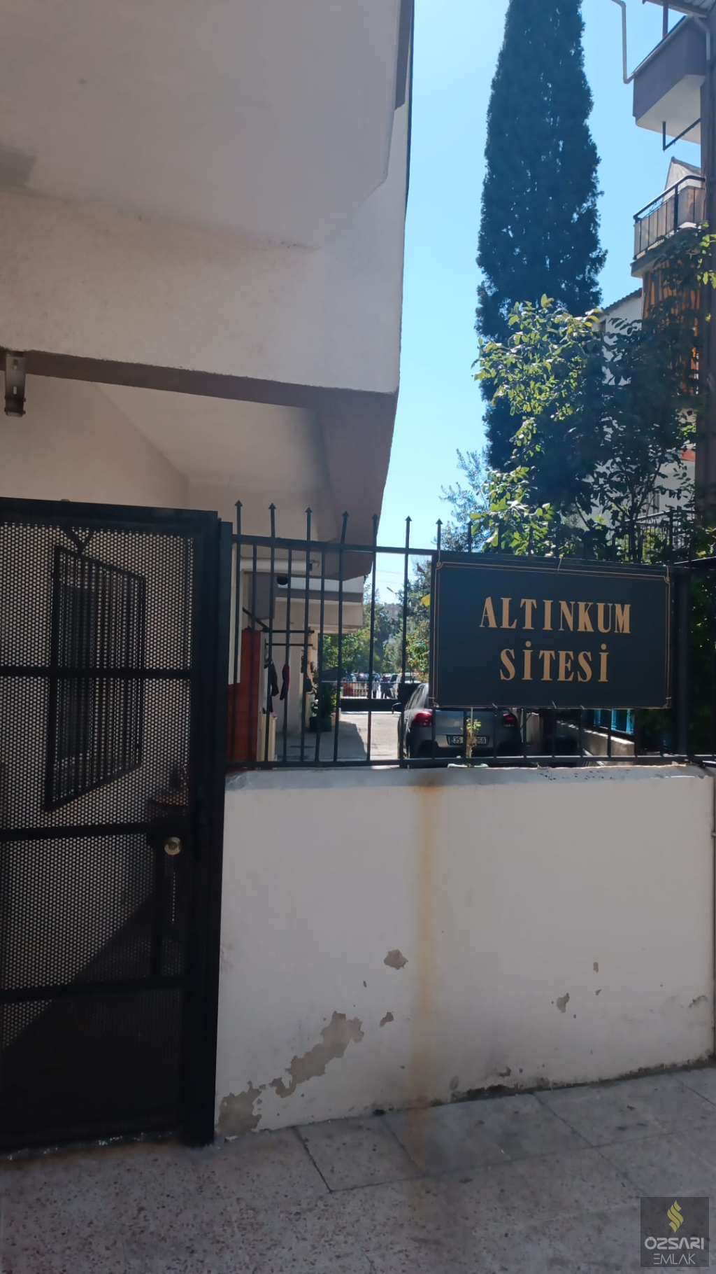 Bayraklı Osmangazi mah. Anacadde üstü 3+1 satılık Daire