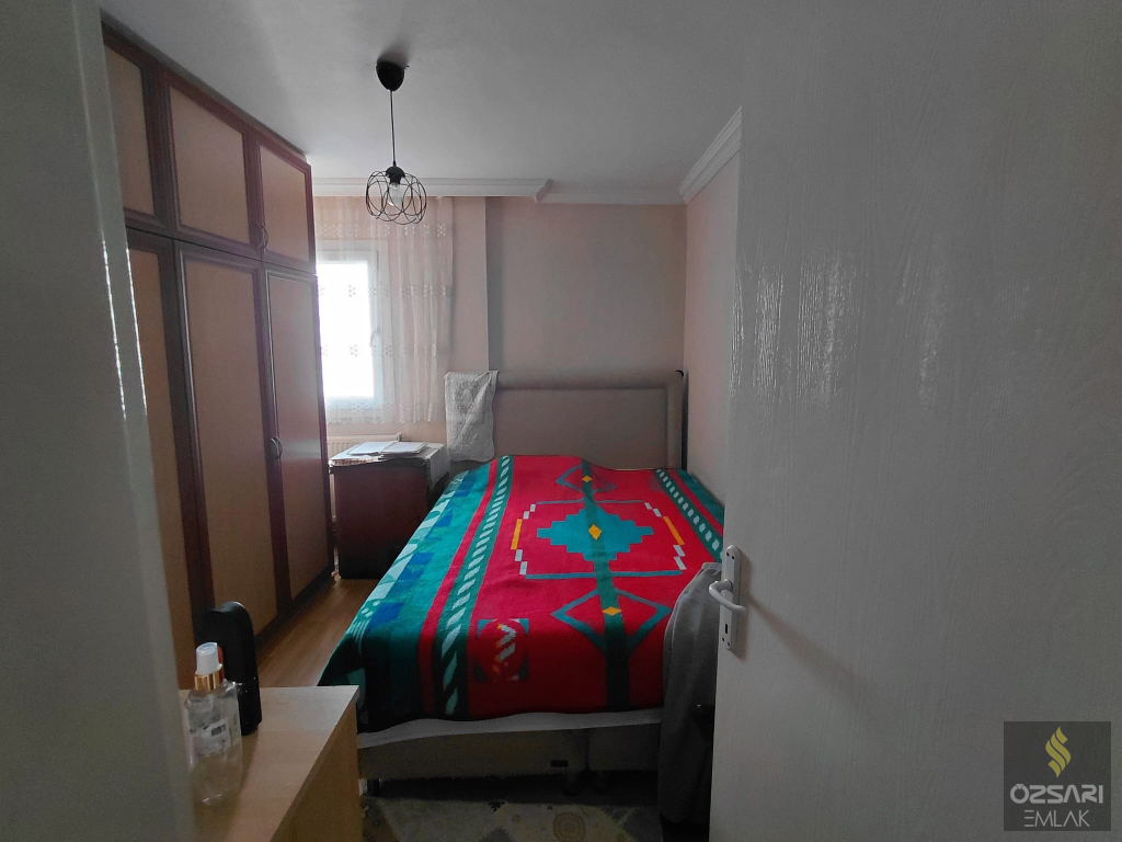 BORNOVA EVKA 4 2+1 DOĞALGAZLI SATILIK DAİRE