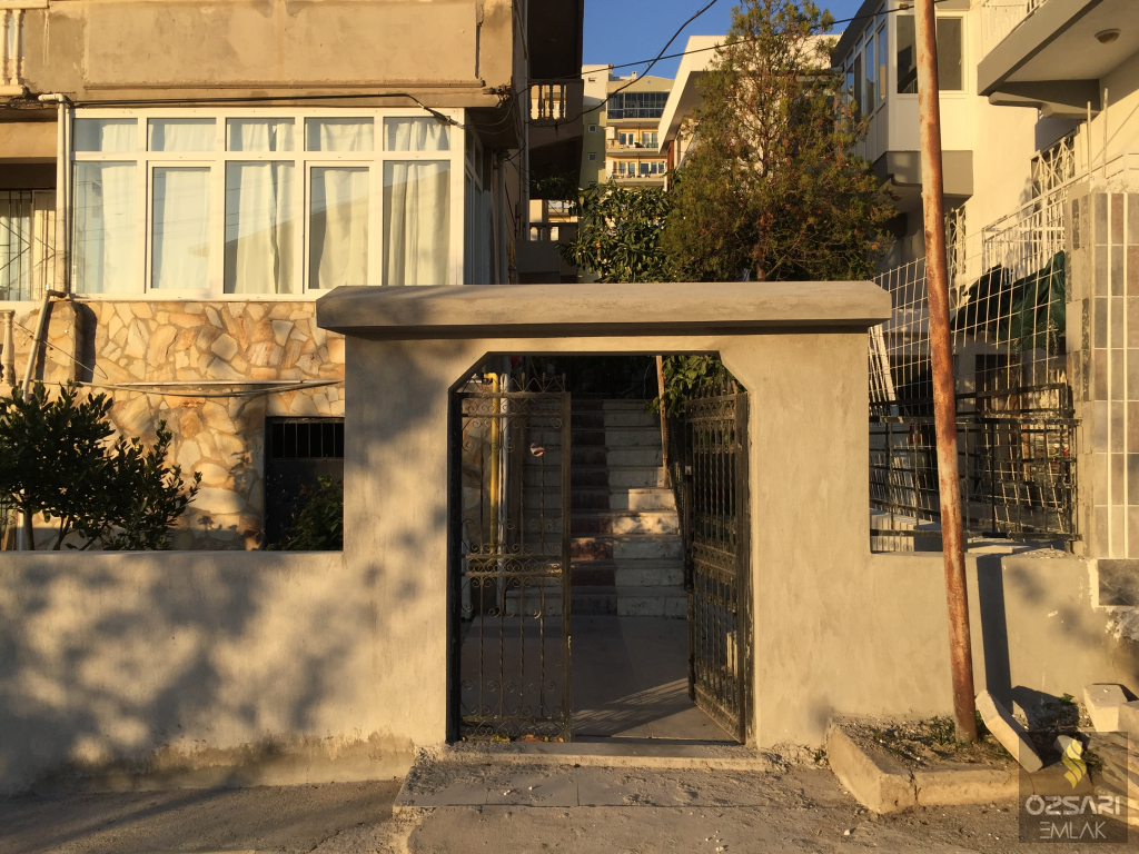 BORNOVA İNÖNÜ MAHALLESİNDE FULL YAPILI FULL DENİZ MANZARALI KİRALIK DAİRE
