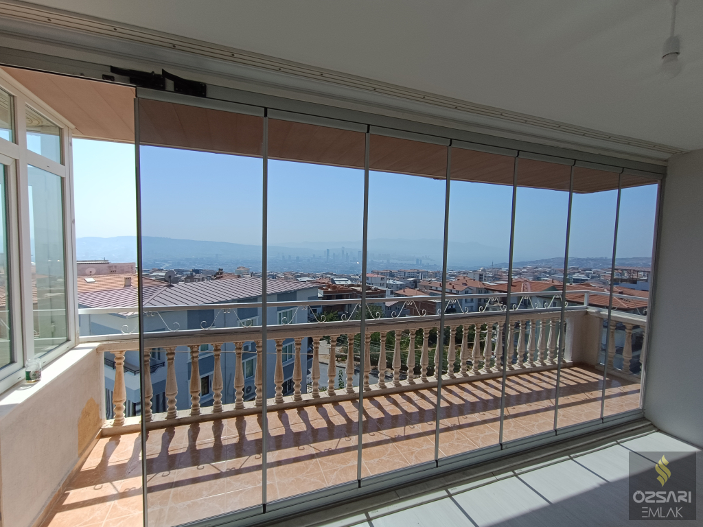 BORNOVA İNÖNÜ MAHALLESİNDE FULL YAPILI FULL DENİZ MANZARALI KİRALIK DAİRE