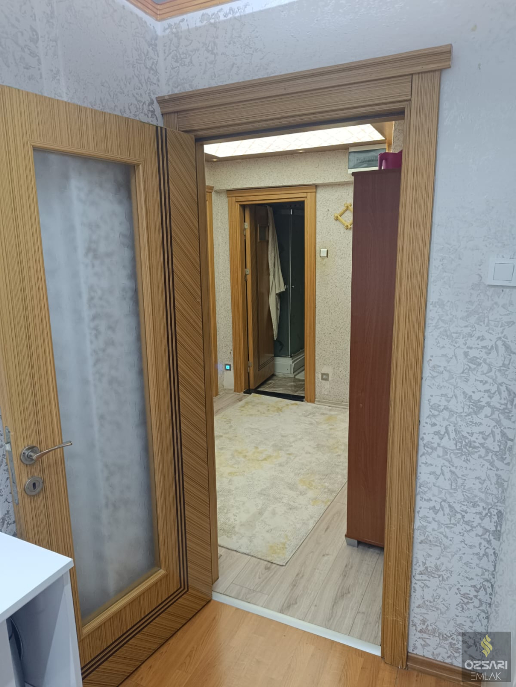 BORNOVA FATİH SULTAN MEHMET CADDESİNDE FULL YAPILI SATILIK DAİRE