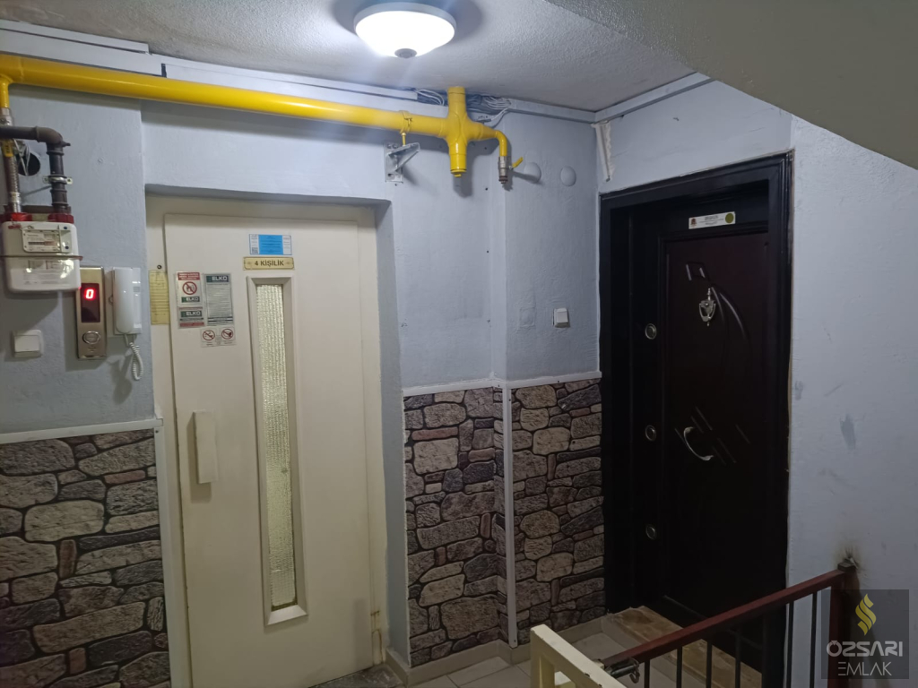 BORNOVA FATİH SULTAN MEHMET CADDESİNDE FULL YAPILI SATILIK DAİRE