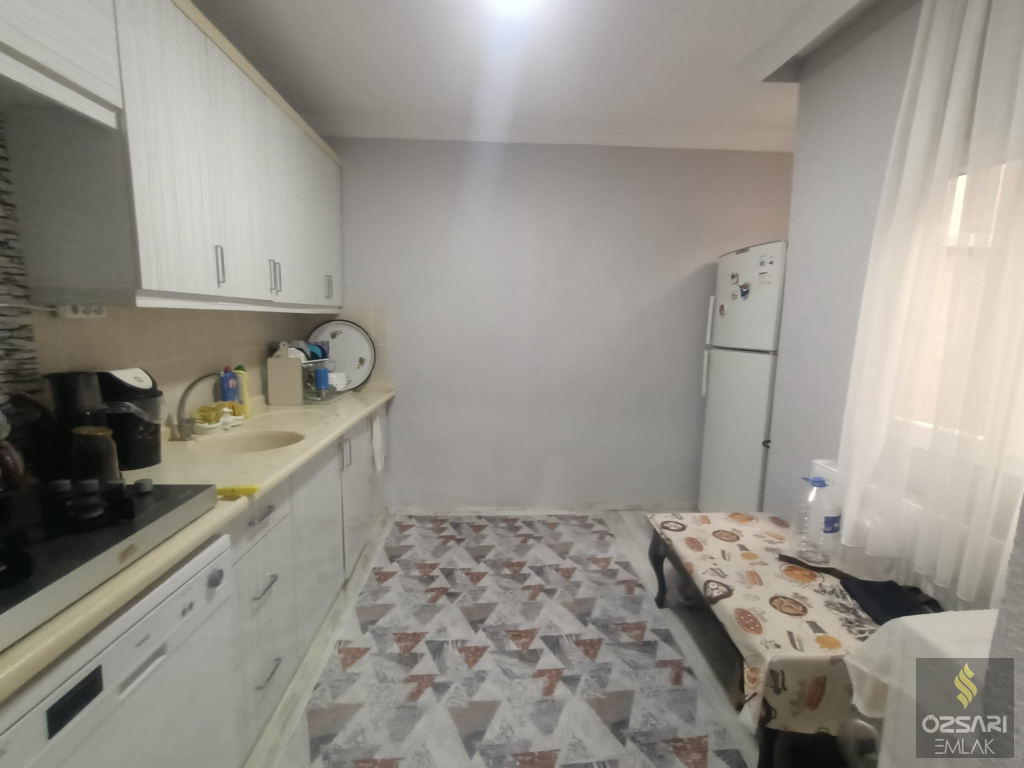 BORNOVA ÇAMDİBİ YILDIRIM BEYAZITTA SATILIK FERAH YAPILI 2+1 SATILIK KUPON DAİRE