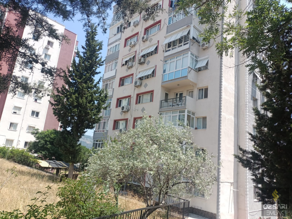 BORNOVA EVKA4 2+1 KAPALI MUTFAK YAPILI SATILIK DAİRE