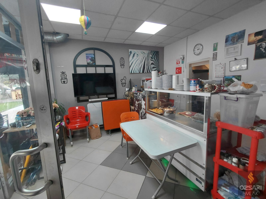 MANAVKUYU ÇAMKIRAN ORTAOKULU KARŞISI SATILIK KUPON DÜKKAN