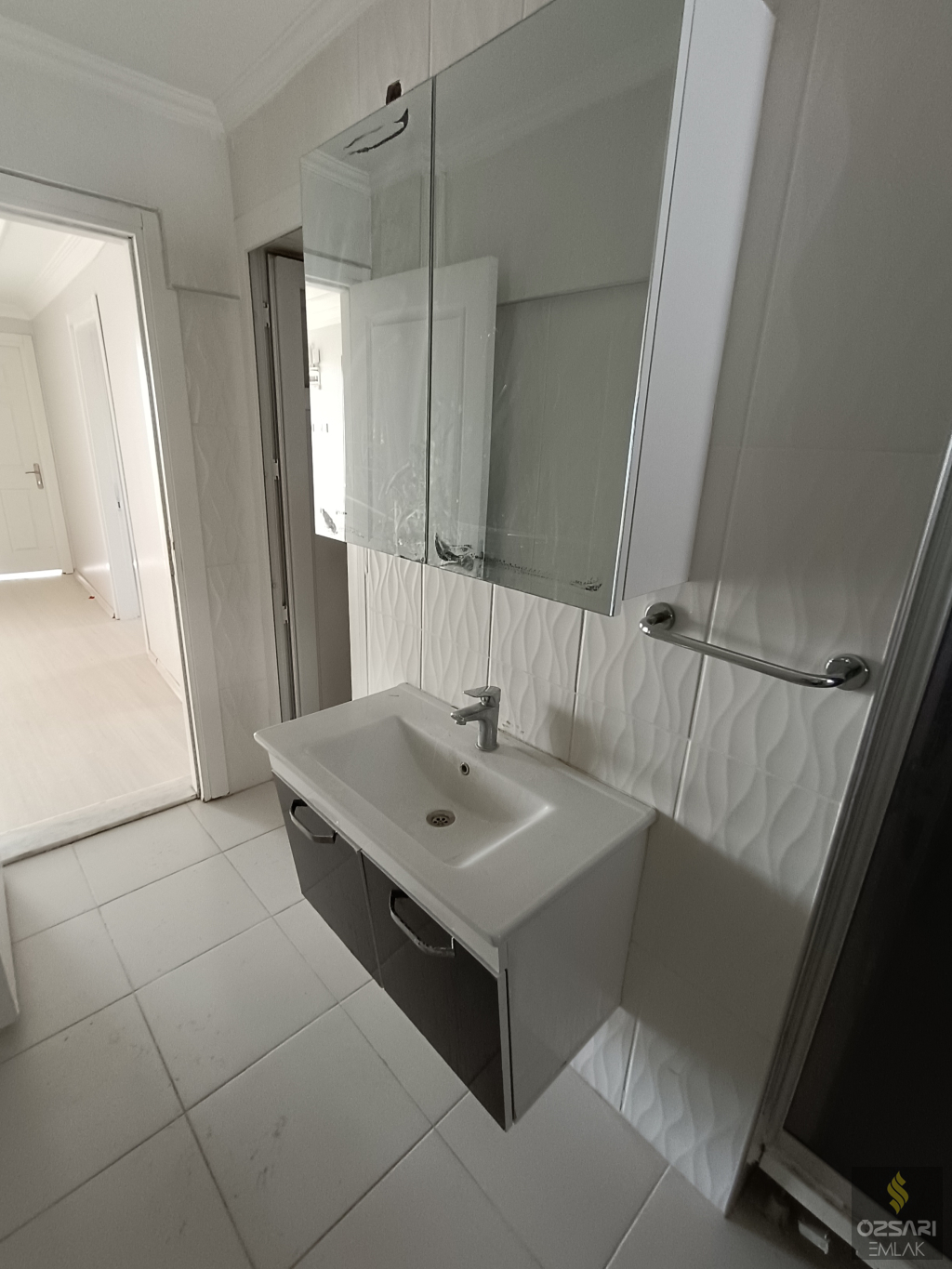 BORNOVA İNÖNÜ MAHALLESİNDE FULL YAPILI FULL DENİZ MANZARALI KİRALIK DAİRE