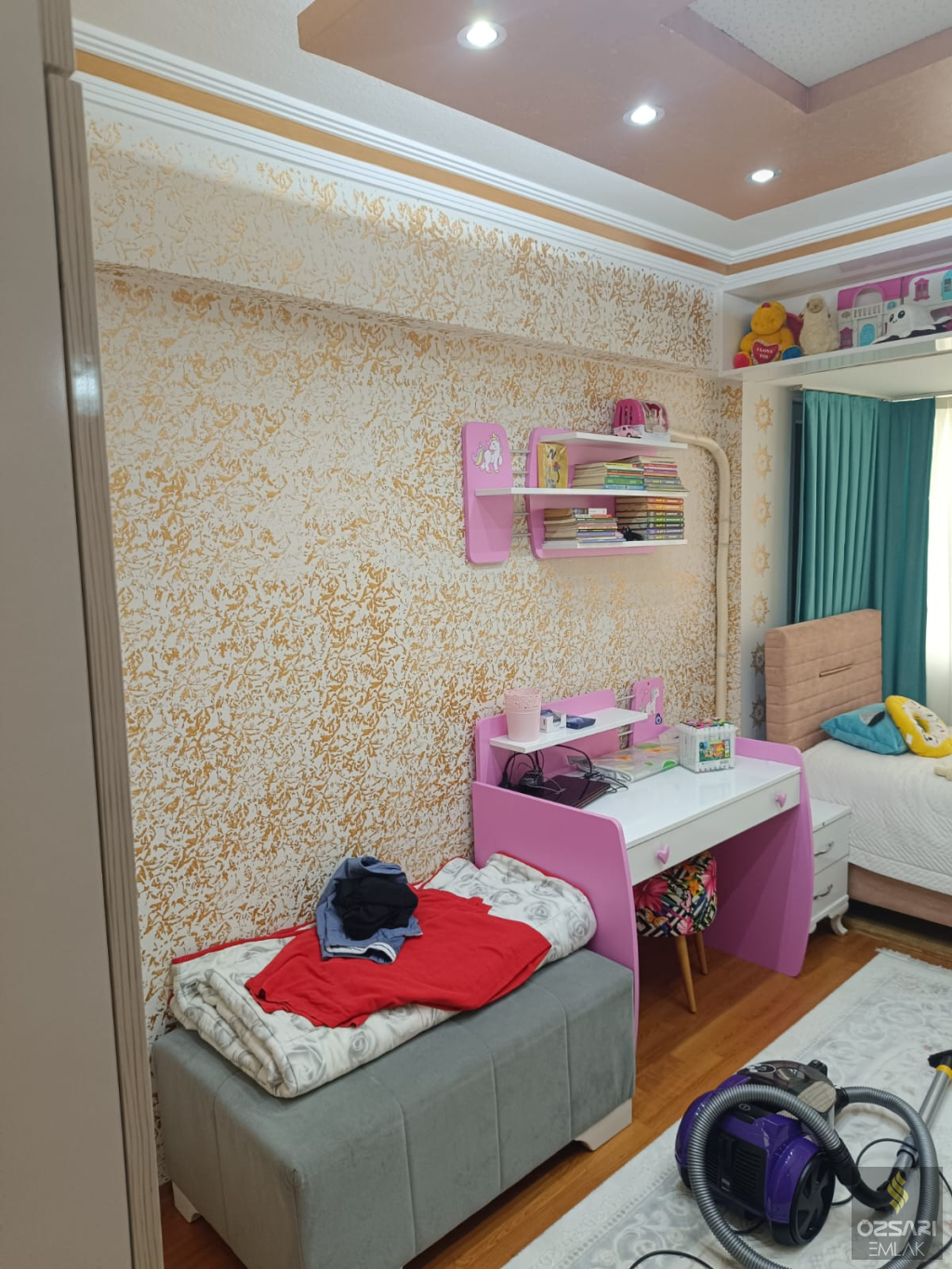 BORNOVA FATİH SULTAN MEHMET CADDESİNDE FULL YAPILI SATILIK DAİRE