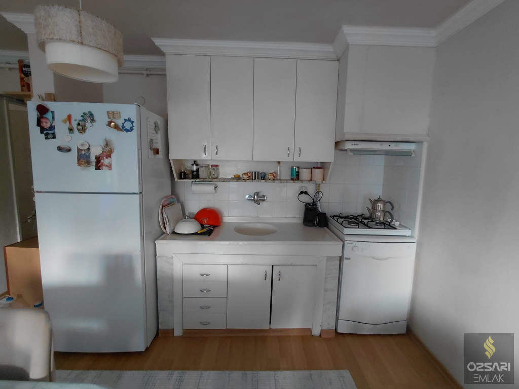 BORNOVA EVKA 4 2+1 DOĞALGAZLI SATILIK DAİRE