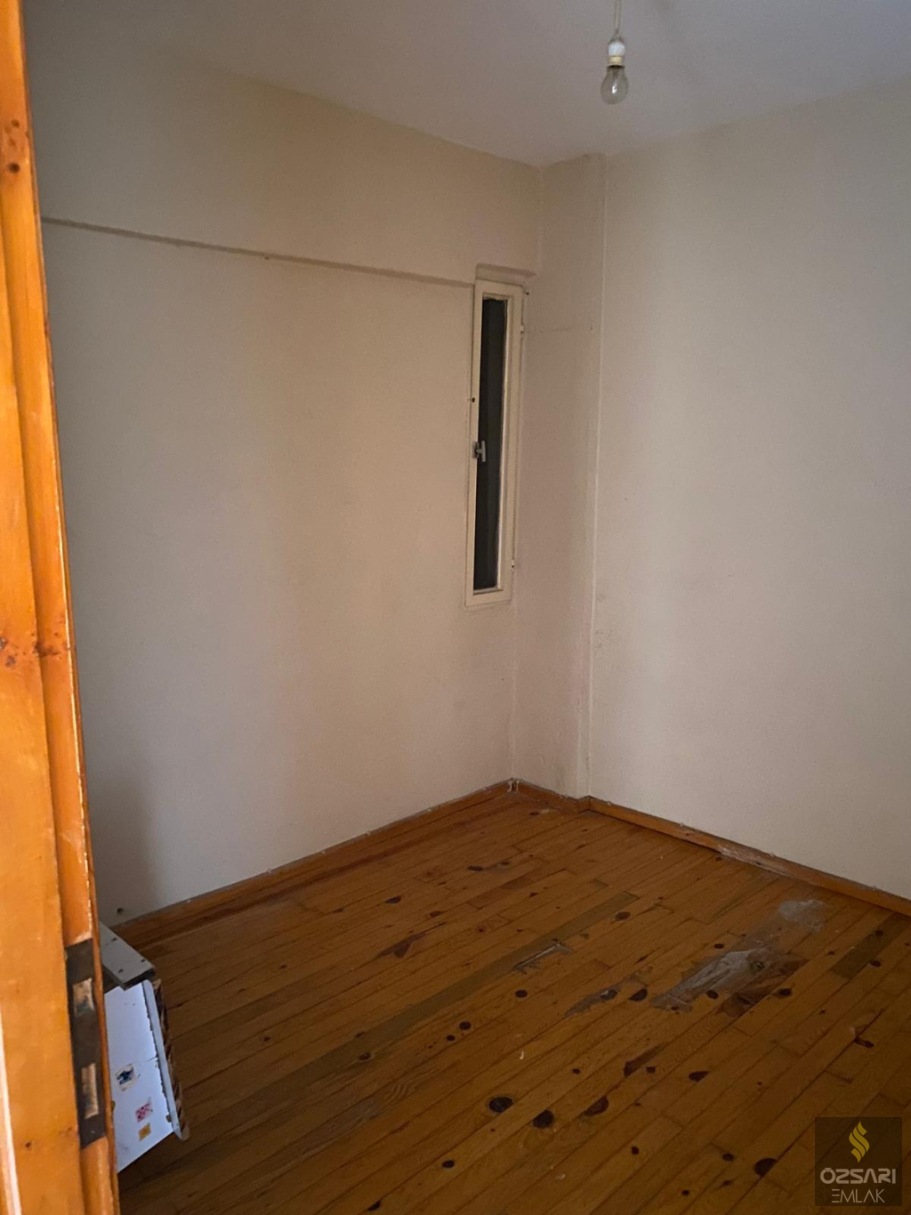 Bornova İnönü Mah. 4katlı 4daireli Komple Satılık Bina