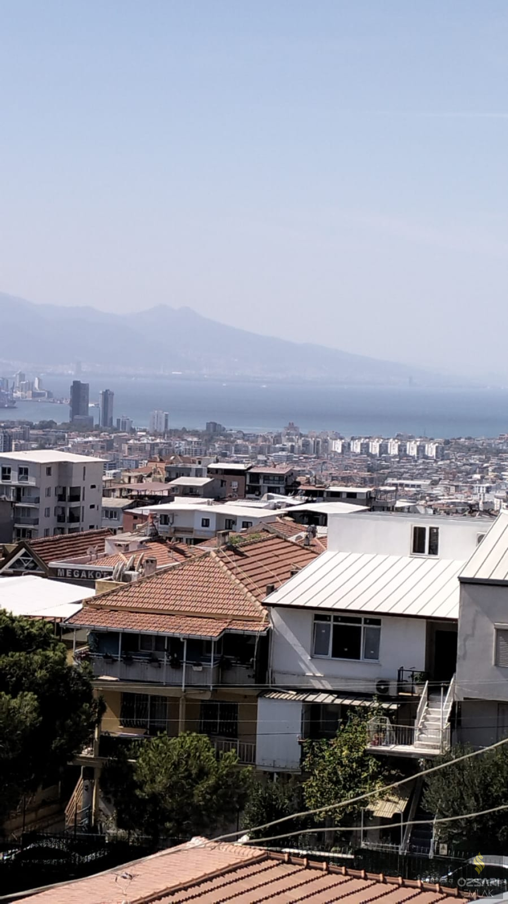 Bornova Atatürk mah. 4+1 kiralık içi yapılı manzaralı Dubleks Daire