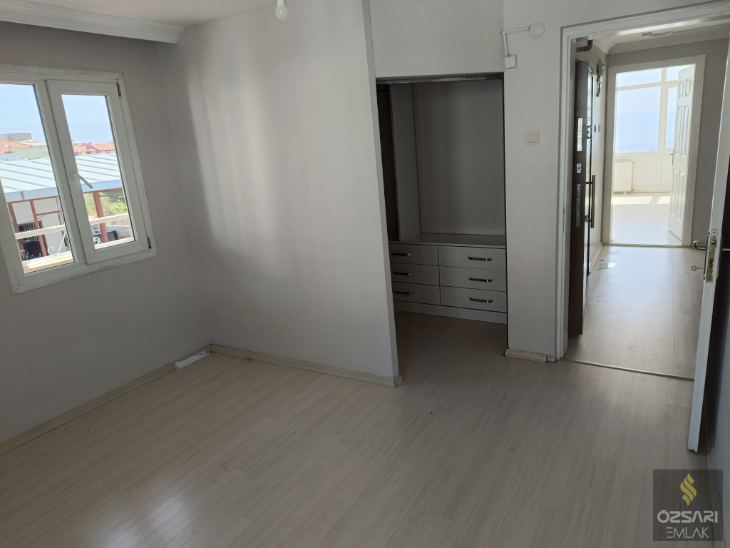 BORNOVA İNÖNÜ MAHALLESİNDE FULL YAPILI FULL DENİZ MANZARALI KİRALIK DAİRE