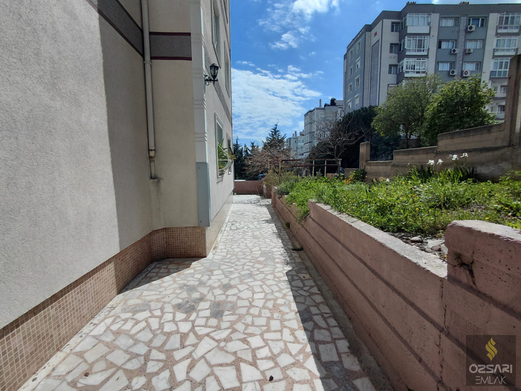 BORNOVA EVKA4 FULL YAPILI GÜNEYCEPHE 2+1 SATILIK DAİRE