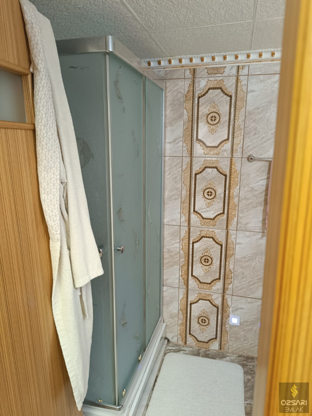 BORNOVA FATİH SULTAN MEHMET CADDESİNDE FULL YAPILI SATILIK DAİRE