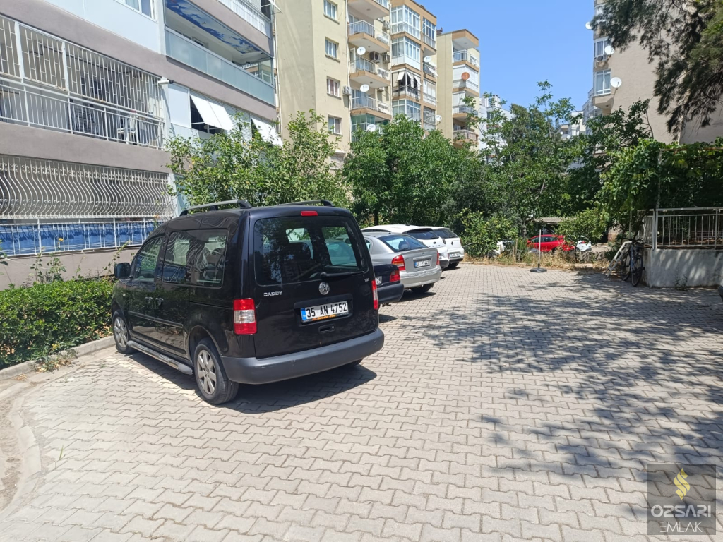BORNOVA FATİH SULTAN MEHMET CADDESİNDE FULL YAPILI SATILIK DAİRE