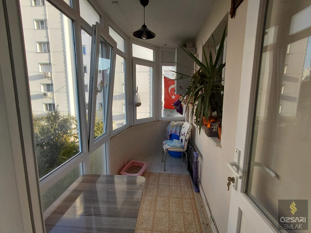 BORNOVA EVKA 4 2+1 DOĞALGAZLI SATILIK DAİRE