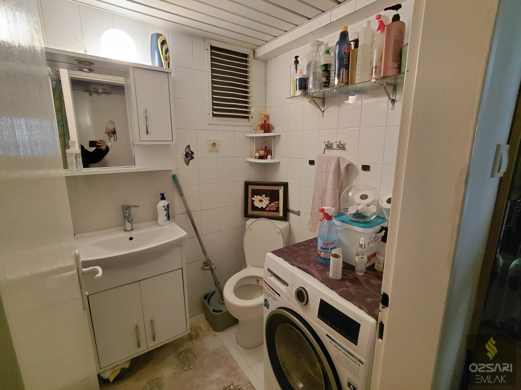 BORNOVA EVKA 4 2+1 DOĞALGAZLI SATILIK DAİRE