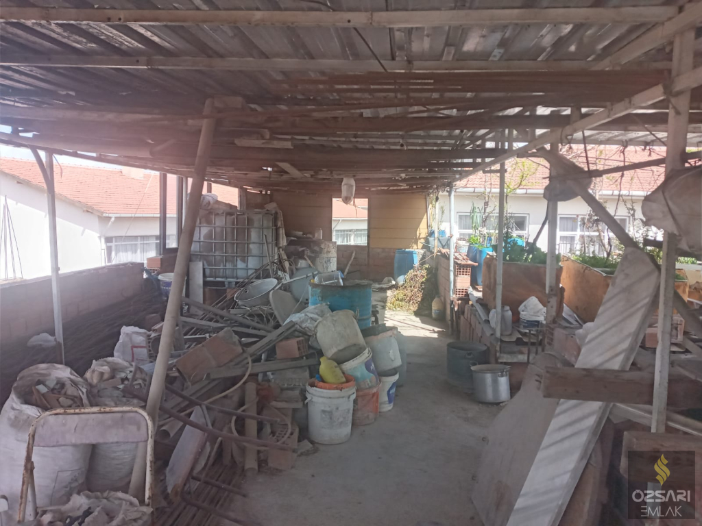 ALTINDAĞDA RESMİ İKİ KAT İMARLI SATILIK BİNA