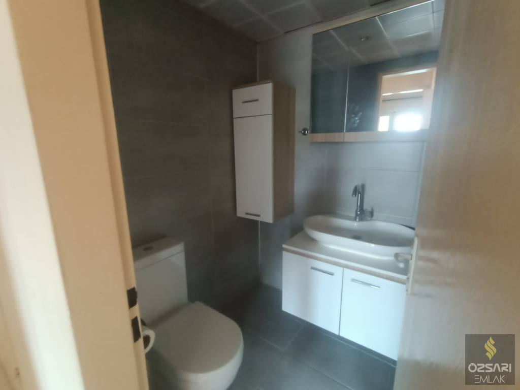 BORNOVA EVKA4 2+1 KAPALI MUTFAK YAPILI SATILIK DAİRE